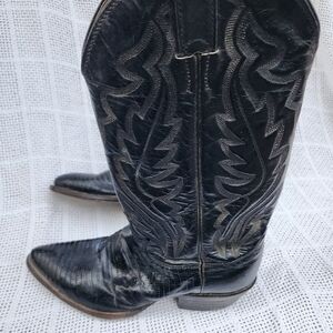 Justin unisex cowboy boots  M8D/W 10‎